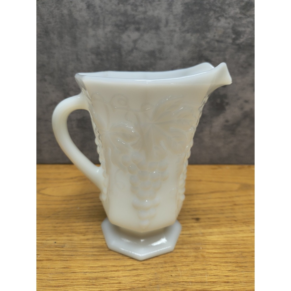 Vintage‎ anchor hocking pitcher White Milk Glass Pitcher Grapes Leaves 50s MCM